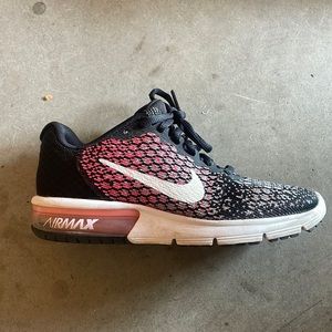 Nike Air Max Sequent 2